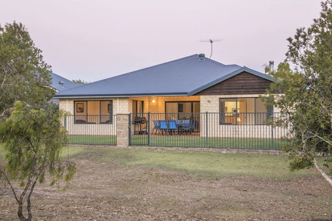Fairway View - Kingaroy Accommodation 0