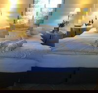 Marlow House - Kingaroy Accommodation