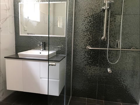 Mollymook Paradise Haven Apartment Motel - Kingaroy Accommodation 0