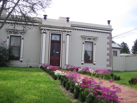 Port Fairy YHA - Kingaroy Accommodation 0