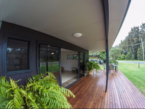 Rocketz At Berrara Beach - Kingaroy Accommodation 1