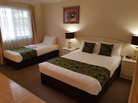 The Palms Motel Chinchilla - Kingaroy Accommodation 1