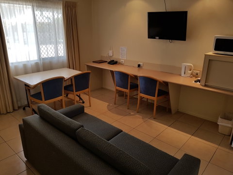 The Palms Motel Chinchilla - Kingaroy Accommodation 2