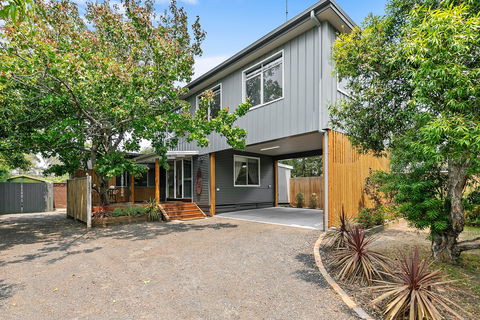 The Beach House Anglesea - Kingaroy Accommodation 0