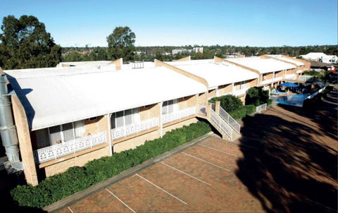The Hermitage Campbelltown - Kingaroy Accommodation 2