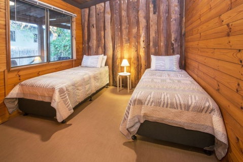 Yallingup Beach House - Kingaroy Accommodation 2