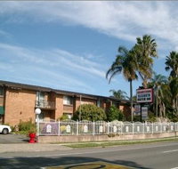 Adamstown Motor Inn