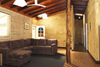 Peppermint House On 79 Tunbridge Street - Kingaroy Accommodation 1