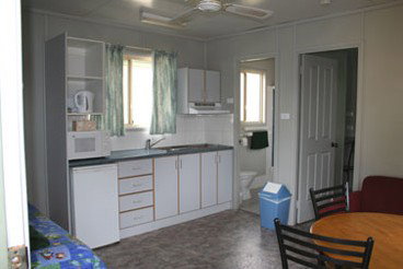 Avon Caravan Village - Kingaroy Accommodation 2
