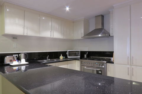 Antonas Verandah Apartments - Kingaroy Accommodation 4