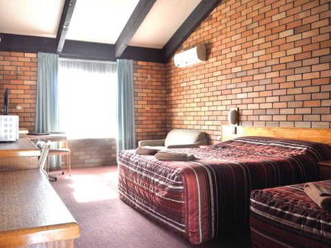 All Travellers Motor Inn - Kingaroy Accommodation 1