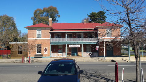Beaufort House - Kingaroy Accommodation 1