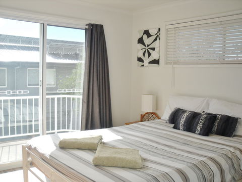 Beachcomber Apartments - Kingaroy Accommodation 1