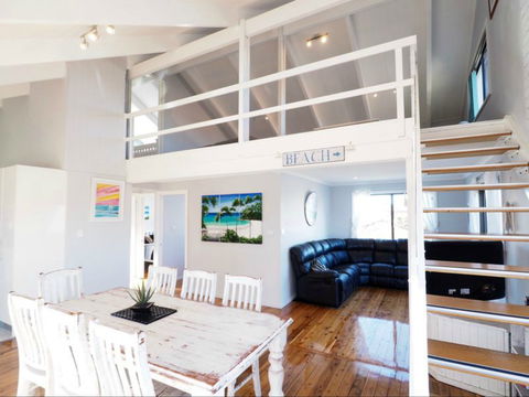 Callala Beach Shack - Kingaroy Accommodation 0