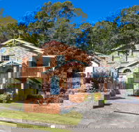 Footsteps to Mollymook Beach