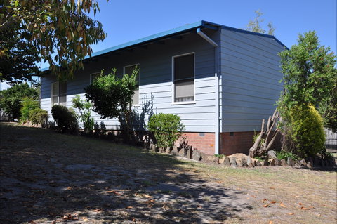 Khancoban Holiday House - Kingaroy Accommodation 0