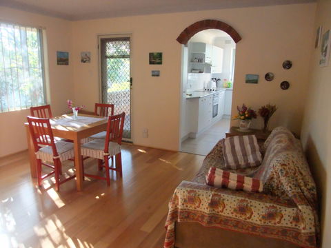 Beach Stay Dee Why - Kingaroy Accommodation 0
