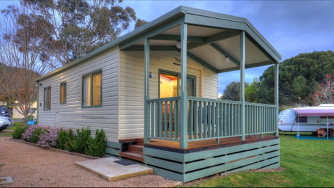 Beechworth Lake Sambell Caravan Park - Kingaroy Accommodation 1
