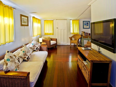 Blue River Shack - Kingaroy Accommodation 0