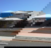 Cozzys Condo Luxury Beach House - Kingaroy Accommodation