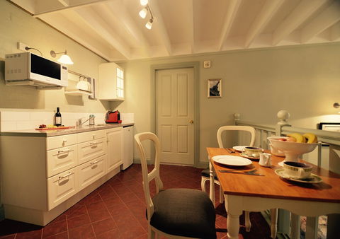 Highview House - Kingaroy Accommodation 1