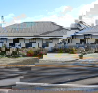 Ivy On Glenelg - Kingaroy Accommodation