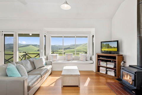 Johanna Seaside Cottages - Kingaroy Accommodation 1