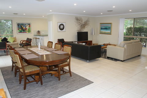 Nambucca Beach House - Kingaroy Accommodation 2