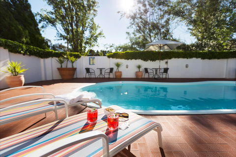 Ramada By Wyndham Diplomat Canberra - Kingaroy Accommodation 1