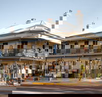 The Family Hotel Maitland - Kingaroy Accommodation