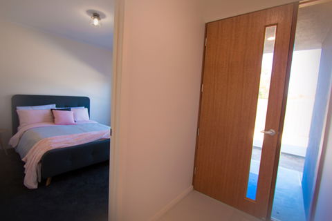 The Races - Wellington - Kingaroy Accommodation 1