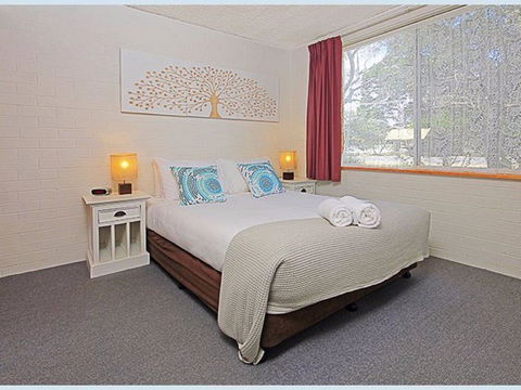 The Lodge Broulee - Kingaroy Accommodation 0