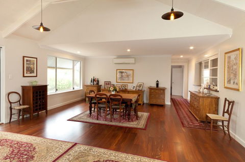 Great Southern Outback Tours & Accommodation - Kingaroy Accommodation 3