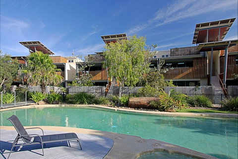 Beach Villa 17, East On Byron - Kingaroy Accommodation 1