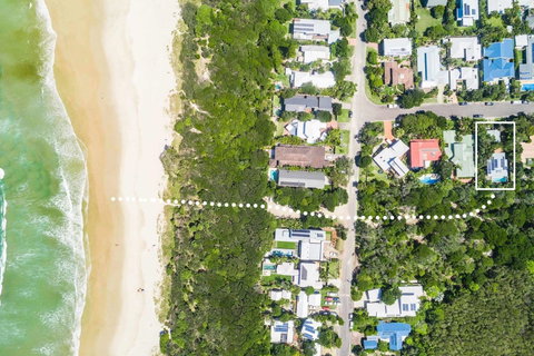 Beach Chalet - Kingaroy Accommodation 2