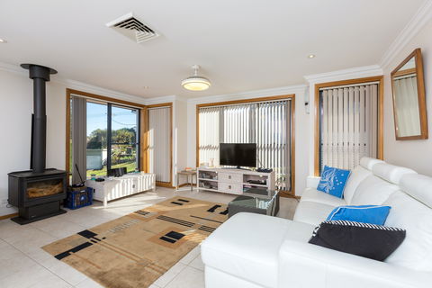 Coastal Haven At Gerroa - Kingaroy Accommodation 1