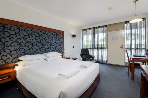 Commodore On The Park - Kingaroy Accommodation 2