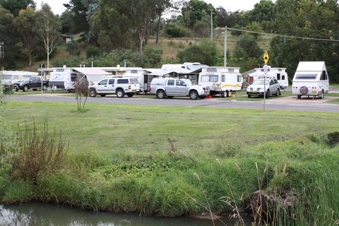 Crookwell Caravan Park - Kingaroy Accommodation 0