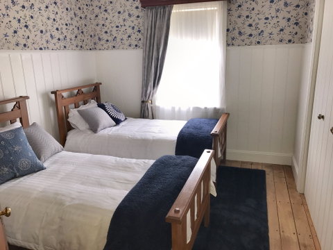 Donovans Cottage - Kingaroy Accommodation 2