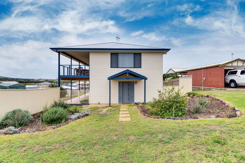 Hayborough Haven 3 - 3 Fifth Avenue - Hayborough - Kingaroy Accommodation 1