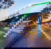 Holiday Inn Warwick Farm