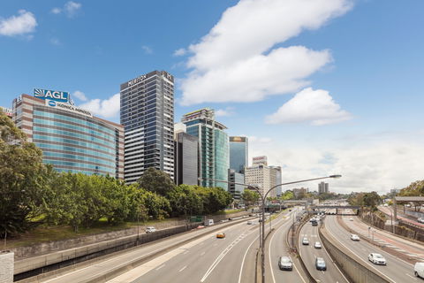 Meriton Suites North Sydney - Kingaroy Accommodation 0