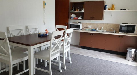 Tabourie Lake Motor Inn - Kingaroy Accommodation 0