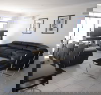 The Waterfront Dolphin - Kingaroy Accommodation