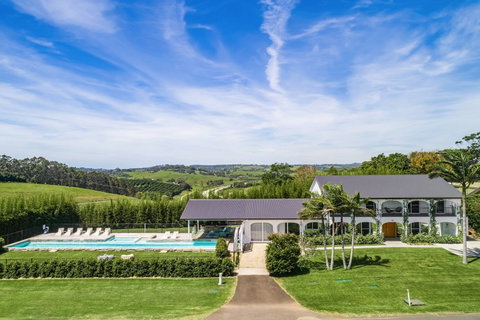 Villa St Helena - Kingaroy Accommodation 2