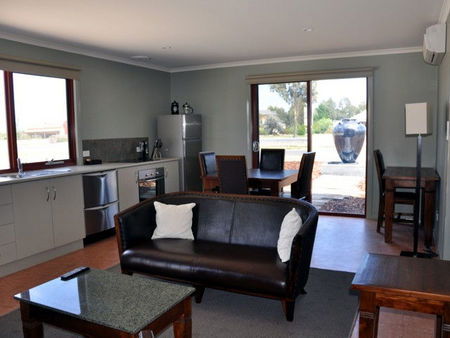 Bairnsdalemotel.com.au - Kingaroy Accommodation 3