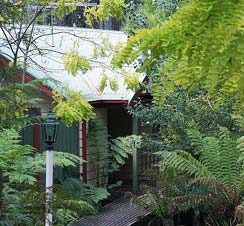 Eagle Hammer Cottages - Kingaroy Accommodation 1