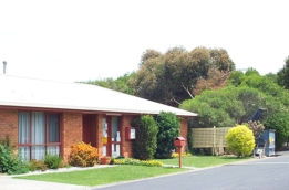 Pakenham Caravan Park - Kingaroy Accommodation 0