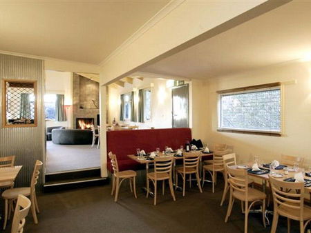 Cooroona Alpine Lodge - Kingaroy Accommodation 1