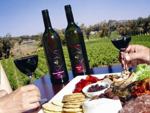 Lynnevale Estate - Kingaroy Accommodation 0